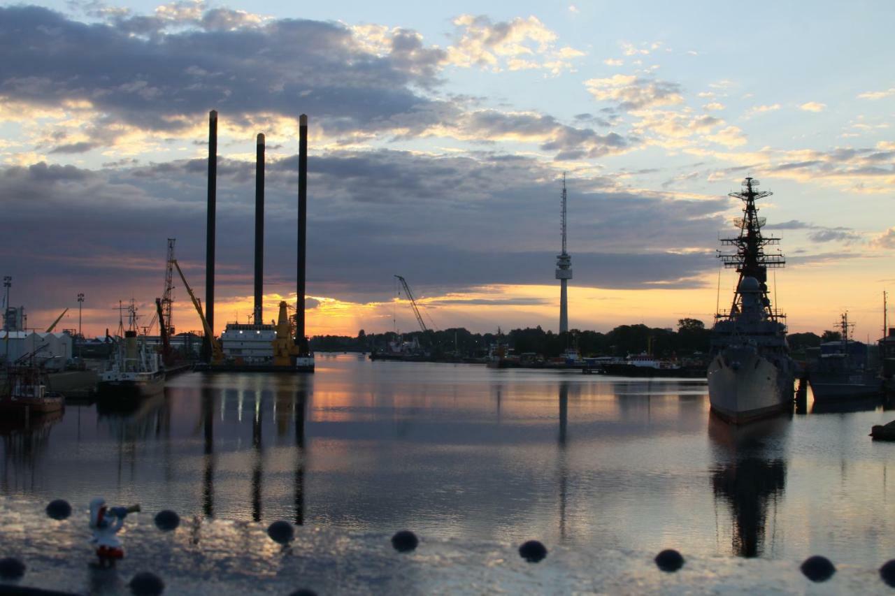 Kapitanswohnung Kaiser Wilhelm Brucke Wilhelmshaven Eksteriør bilde