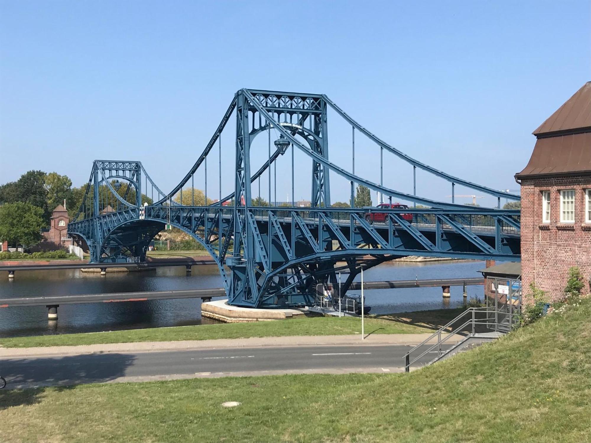 Kapitanswohnung Kaiser Wilhelm Brucke Wilhelmshaven Eksteriør bilde